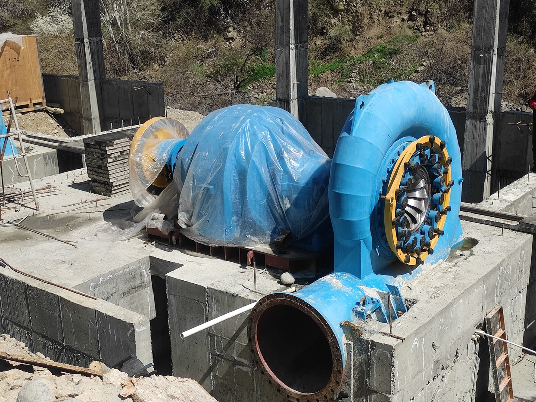 파워 워터 터빈 제너레이터 200kw-20mw 출력 50Hz/60Hz 주파수 브러시리스 흥분 자동 제어
