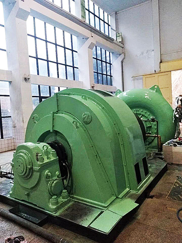 용량 수력 터빈 발전기 200kw-20mw 물 머리 5m-500m RPM 450-1000rpm