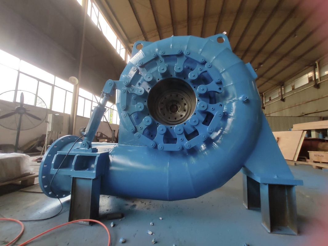 물 터빈 발전기 실내/외부 작동 200kw-20mw 전력 출력 300-3000rpm 속도 공기/물 냉각