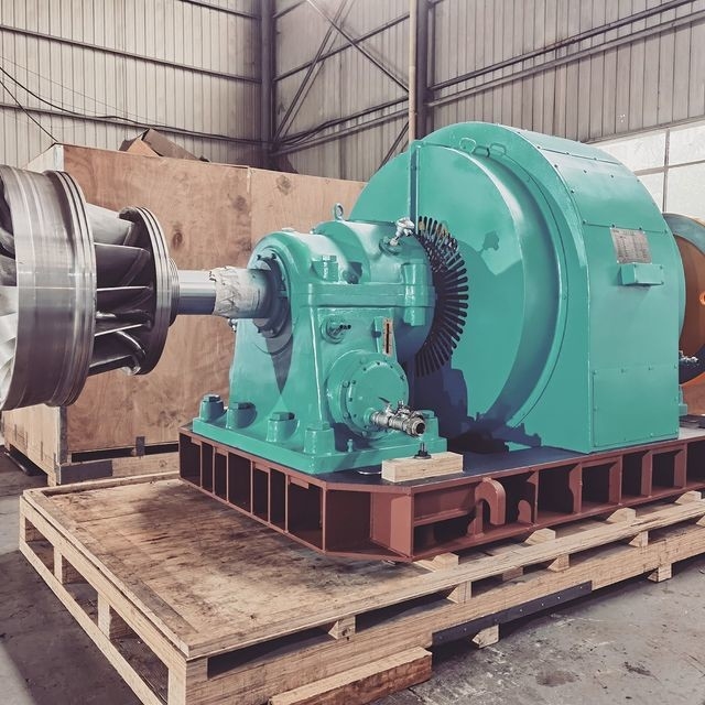 맞춤형 다채로운 물 터빈 발전기 200KW-20MW 50/60Hz 자동 / 수동 제어