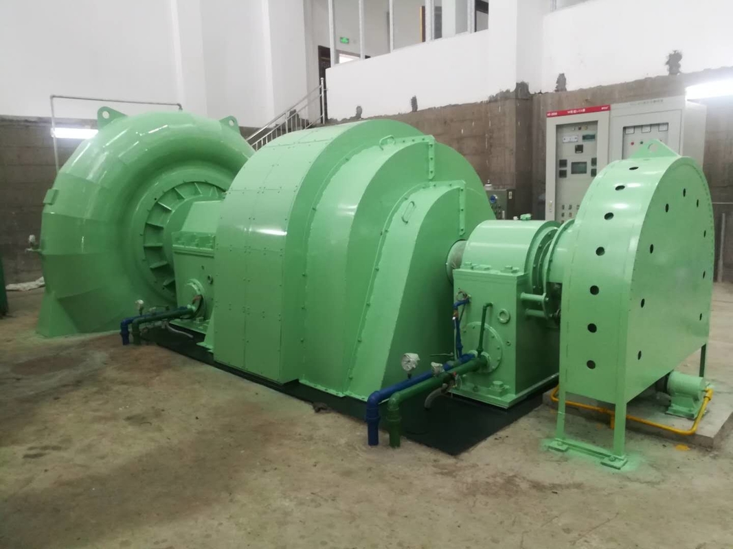30~50 년의 수력 터빈 발전기 300kw-20mw의 높은 용량과 스테인레스 스틸 러너 재료