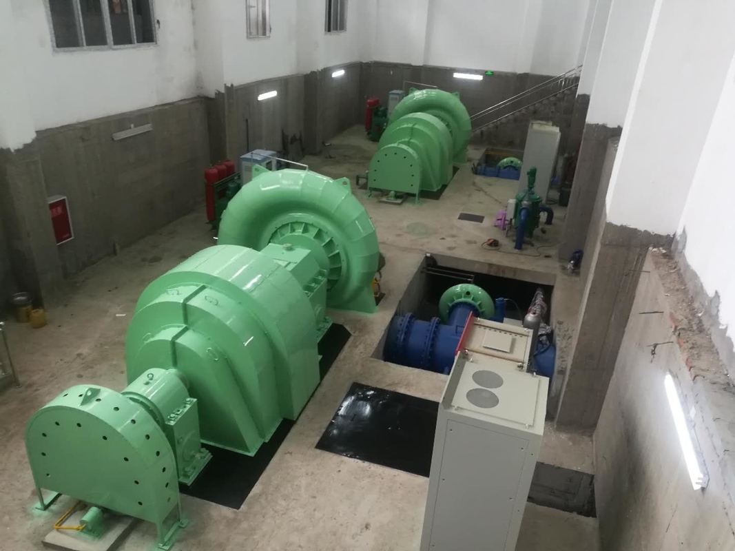 30~50 년의 수력 터빈 발전기 300kw-20mw의 높은 용량과 스테인레스 스틸 러너 재료