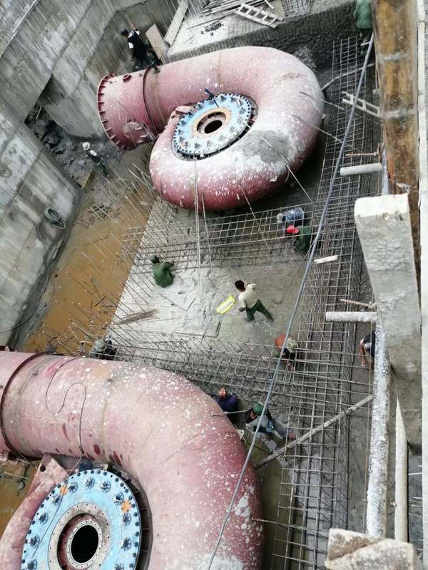 150RPM-1000RPM 속도 범위 물 터빈 발전기 낮은 소음 수준 ≤80dB 및 30 년 이상 긴 수명