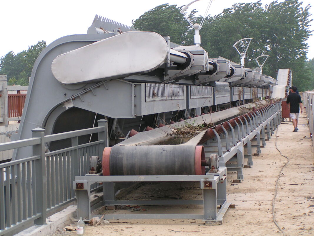 산업용 쓰레기통 청소 기계 0.40-1000KW 전력 및 효율적인 쓰레기 제거를 위해 4.5 - 16 mm 두께