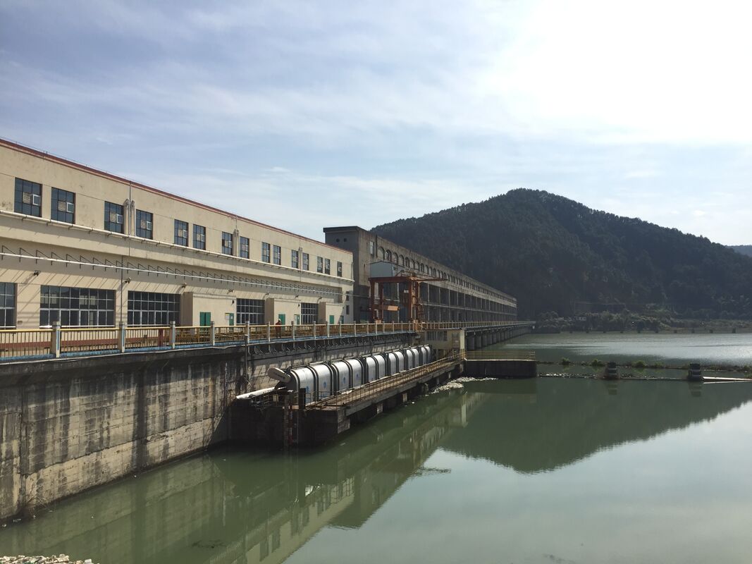 고강강철과 부식 저항성 부품으로 0.40~1000KW의 전력을 가진 산업용 청소기