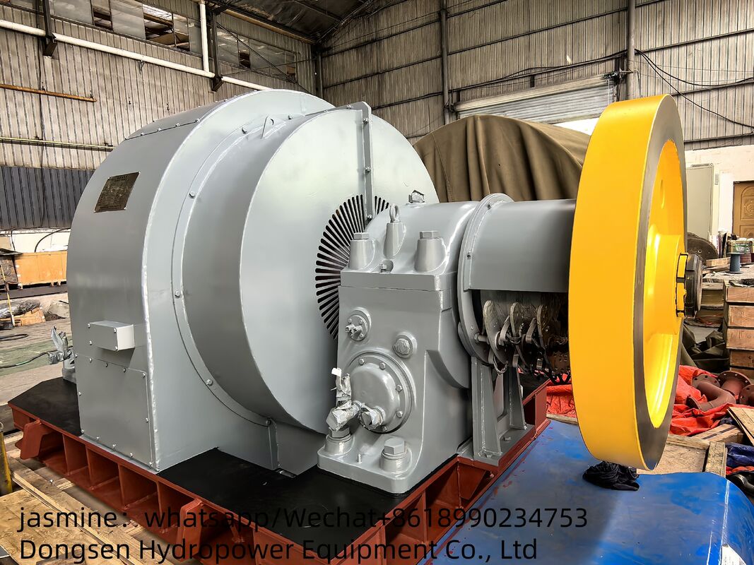 흐름 3.21 ~ 14.9 M3s 프랜시스 터빈 발전기 전력 용량 300KW ~ 8000KW 등급 효율 90% ~ 96%