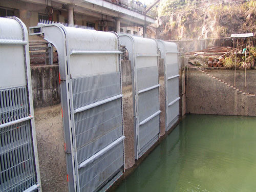 0.5~3미터 랙 폭 호환 및 자동/수동 제어를 위한 고강도 강철 부식 방지 부품을 갖춘 산업용 청소 기계