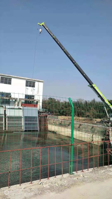 자동차로 구동되는 쓰레기통 청소 기계, 4.5~16mm 두께와 150RPM~1000RPM 속도 범위