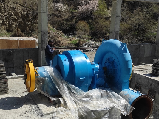 사용자 정의 용량 수력 터빈 발전기 200kw-20mw 강철 매개 변수 5m-500m 물 머리 50HZ/60HZ