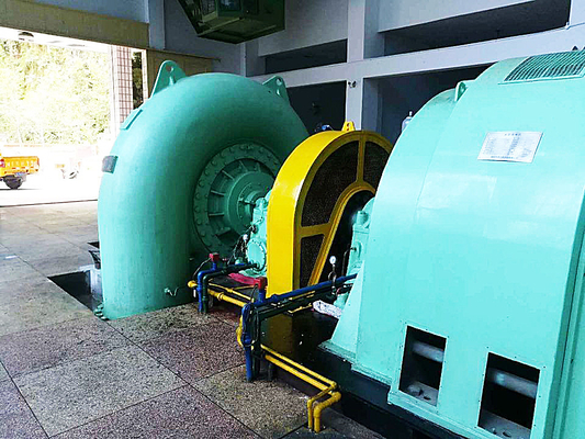 수직 공기/물 냉각 물 터빈 발전기 220V-690V 브러쉬 없는 200kw-20mw 450-1000 RPM