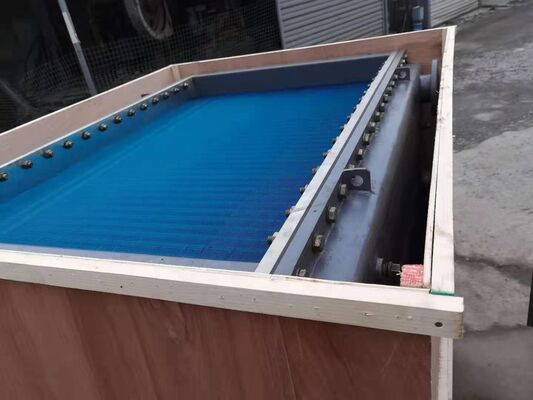 효율 85~93%, 브래킷 장착형 공기 오일 냉각기, 최대 작동 온도 120°C, 유압 시스템에 이상적